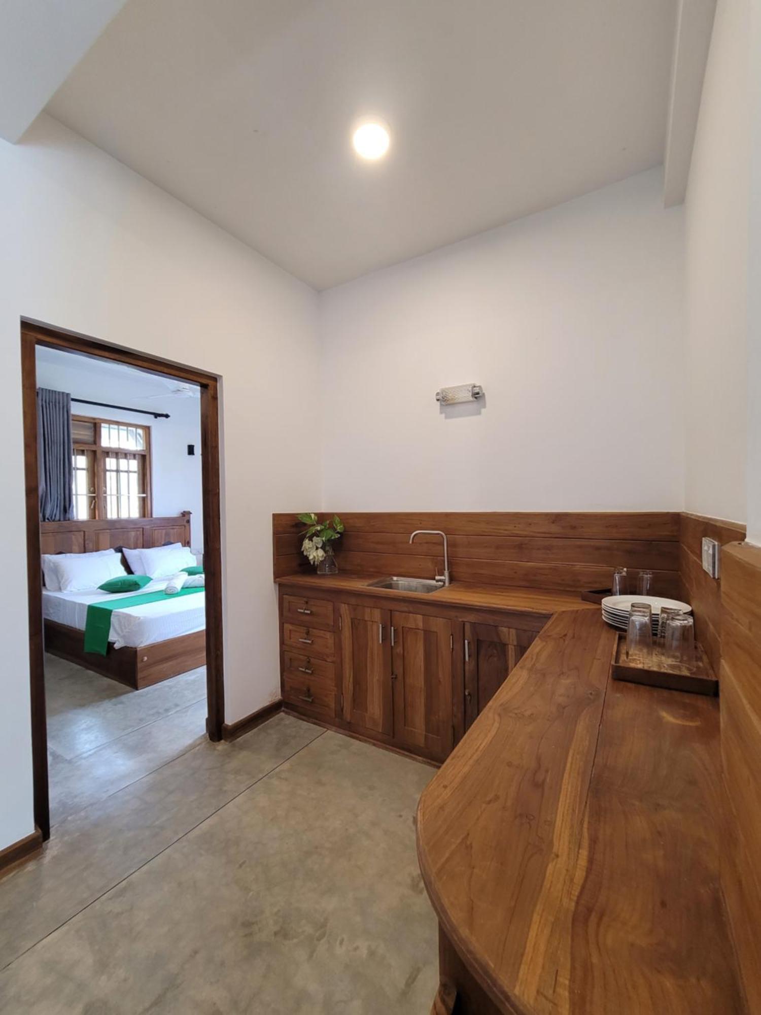 Yours 20Four Ahangama Ngoại thất bức ảnh