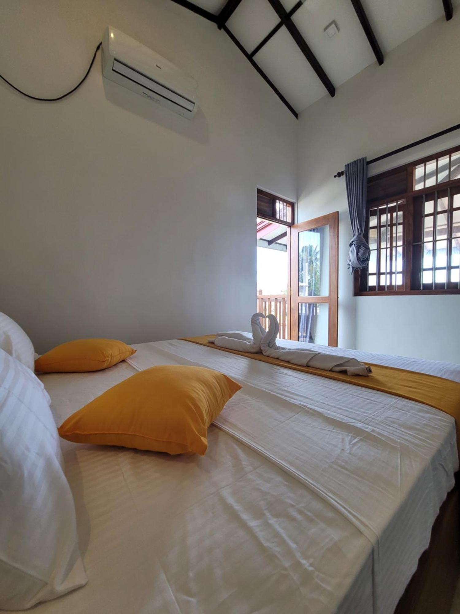 Yours 20Four Ahangama Ngoại thất bức ảnh