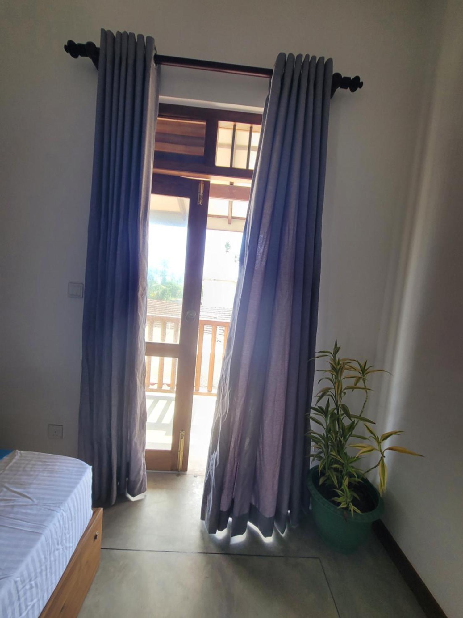 Yours 20Four Ahangama Ngoại thất bức ảnh