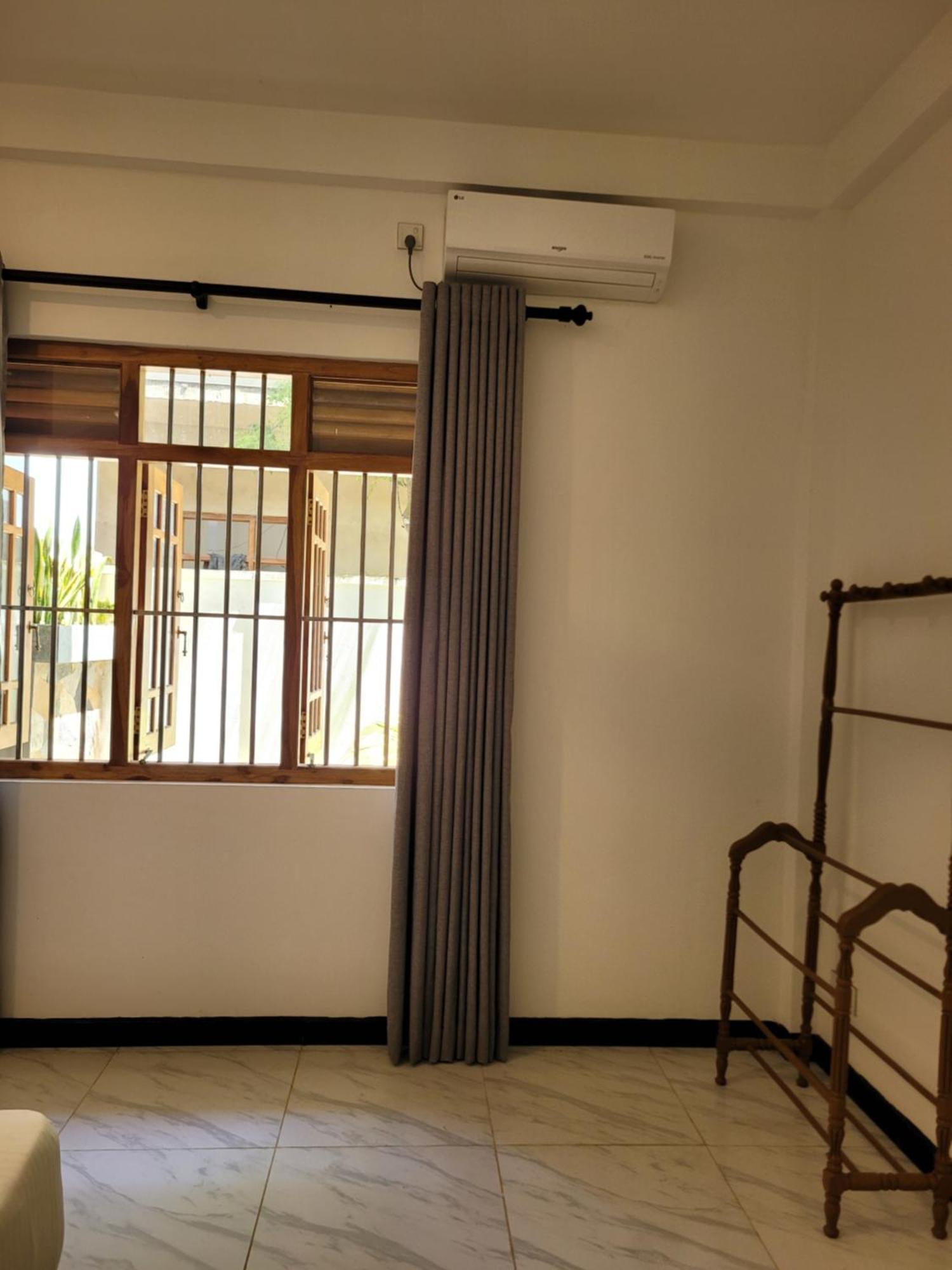 Yours 20Four Ahangama Ngoại thất bức ảnh