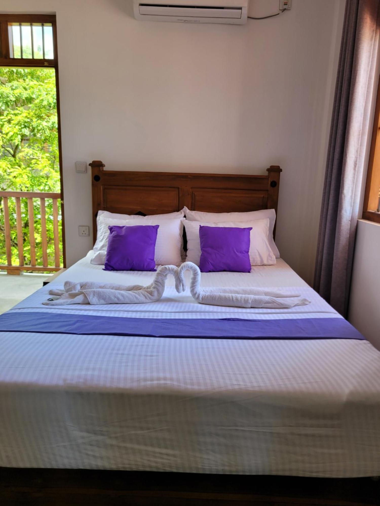 Yours 20Four Ahangama Ngoại thất bức ảnh