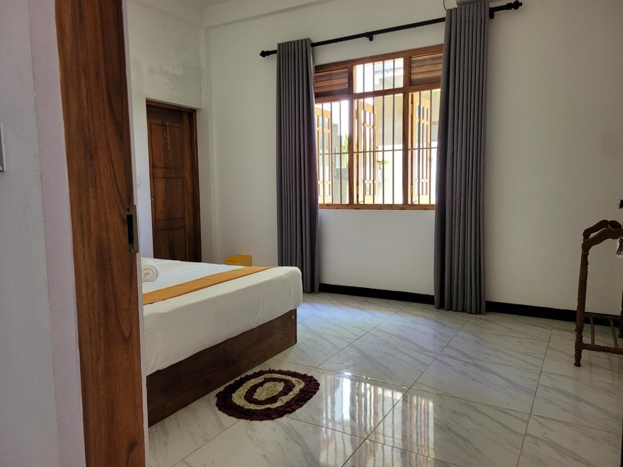Yours 20Four Ahangama Ngoại thất bức ảnh